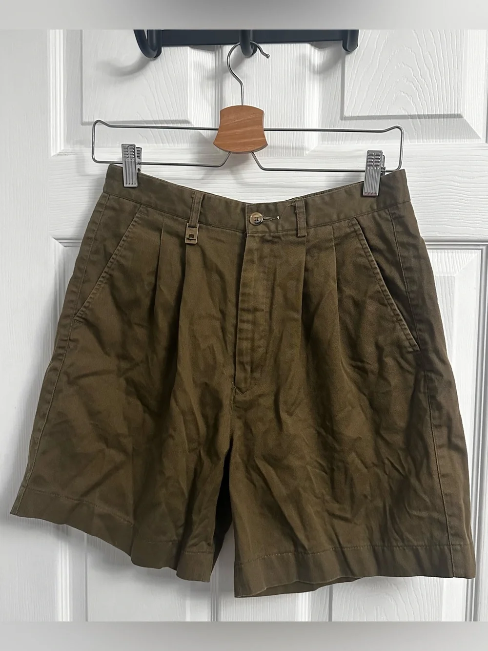 Women’s Olive Green Cargo Shorts - Picture 3 of 10